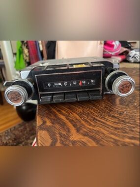 Vintage Delco GM Car Radio push button